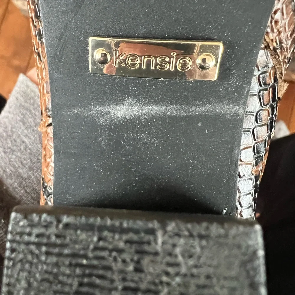 KENSIE Womens Chestnut Snake Brown Snake Print Leticia Leather Booties‎ 5.5 M - Picture 8 of 8